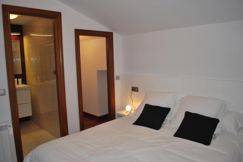 Pension Acibeche Santiago de Compostela Rum bild